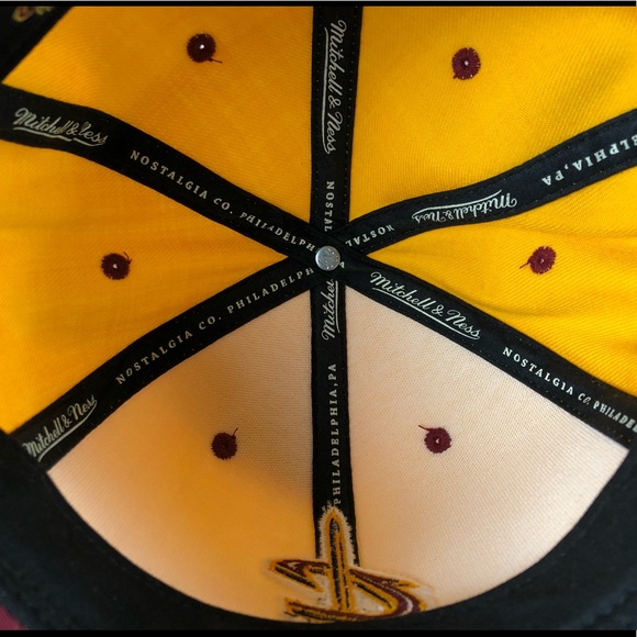Cleveland Cavs Mitchell & Ness Fitted Hat NWT - Picture 6 of 7